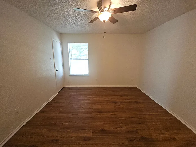 7614 April Ct — Photo 15