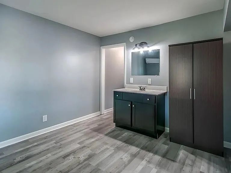 202 Woodruff St — Photo 3