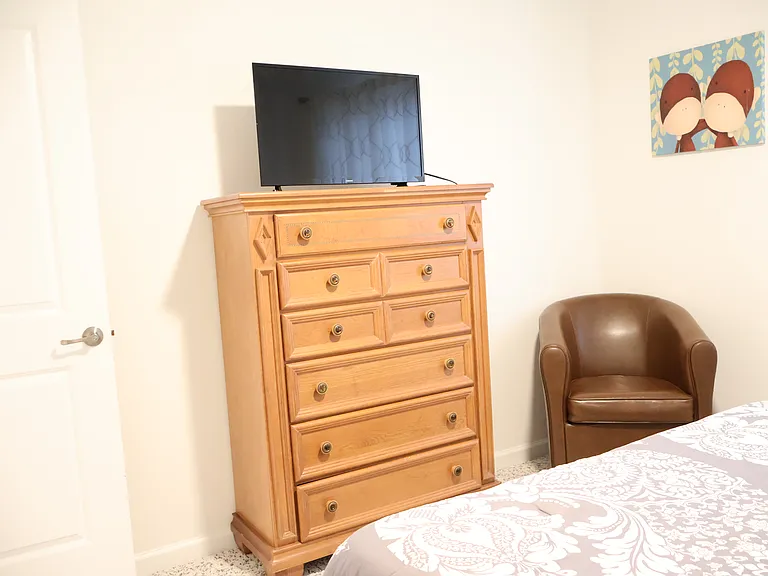 Guest Bedroom #1 (queen)