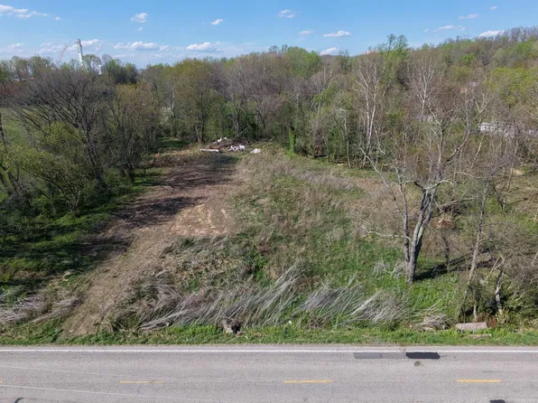 429 Jerrys Run Rd, Apple Grove, WV 25502