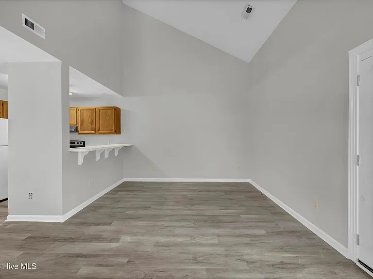 136 Lullwater Dr #A — Photo 12
