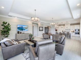 16379 Viansa WAY #301, NAPLES, FL 34110