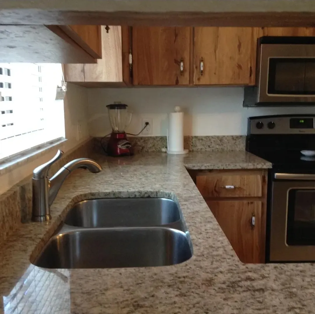 3 bed, 1360 sqft, $1,850 — Photo 3