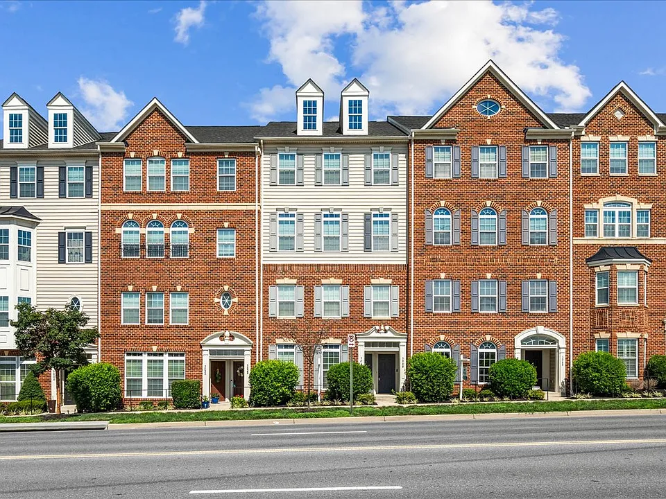 304A Mill Pond Rd #1