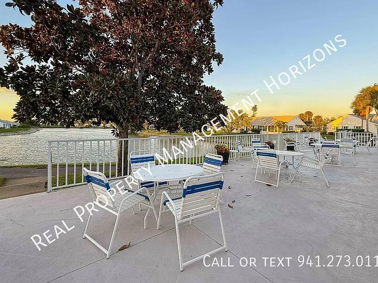 4813 Independence Dr — Photo 21