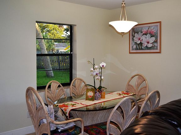 5th image of 711 Ixoria Avenue