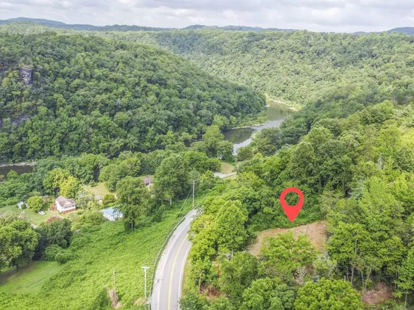 262 Ballfield Rd, Oakdale, TN 37829