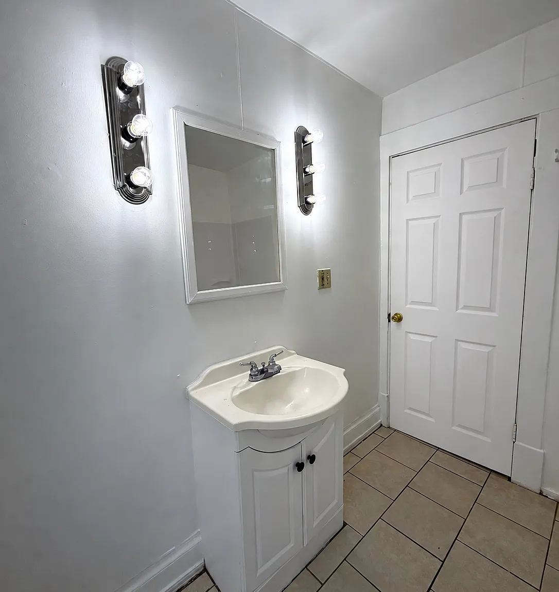 3 bed, $1,500 — Photo 3
