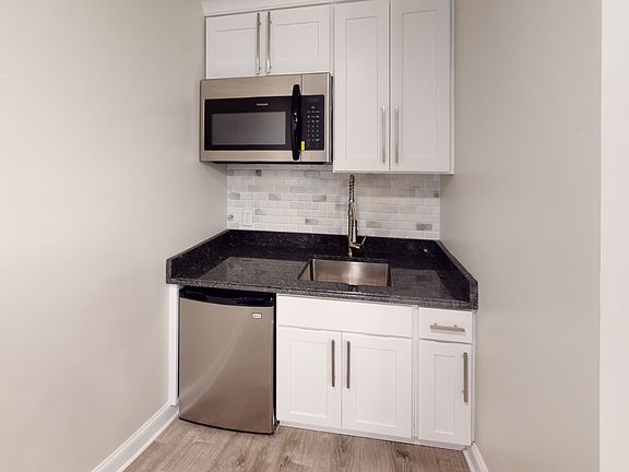 5th image of 411 Orange St #1B-0