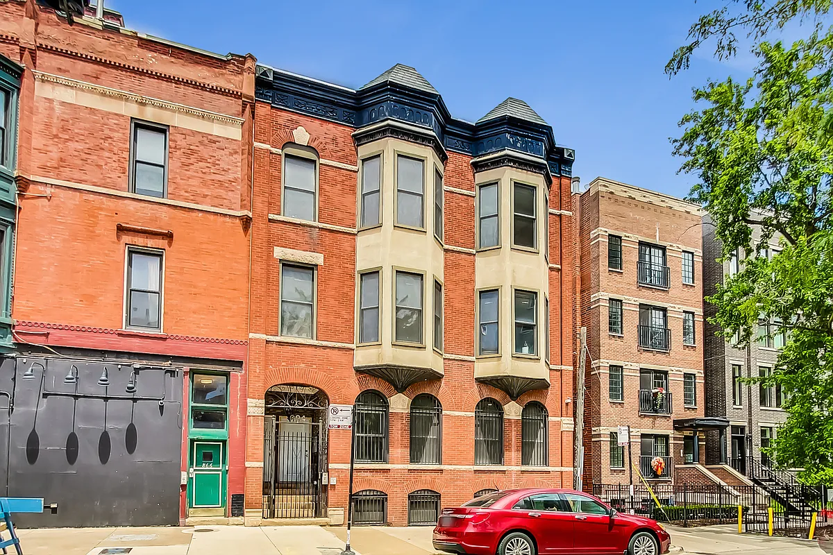 Building Photo - 864 W Aldine Ave #1