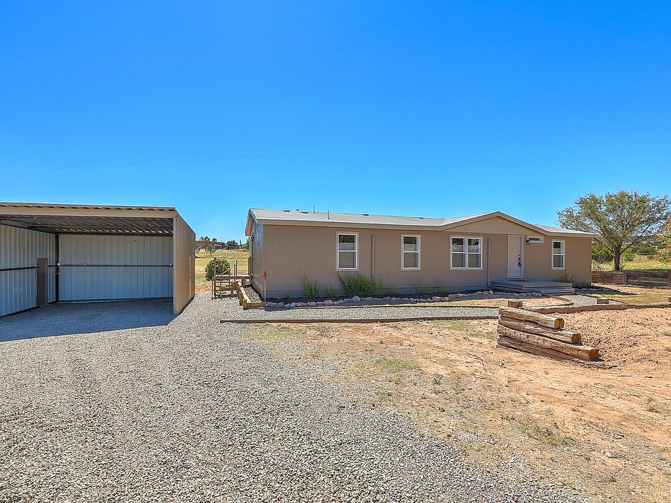 1st image of 28 Derek James Dr