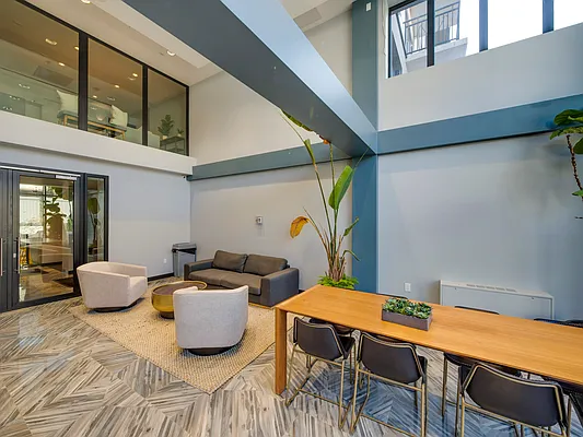 Rented by Bouklis Group | media 19