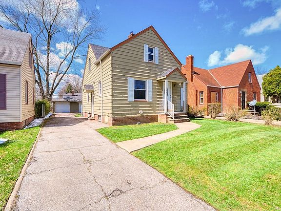 2nd image of 3864 Lee Heights Blvd