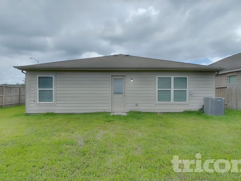 8902 Snapping Turtle Dr — Photo 15