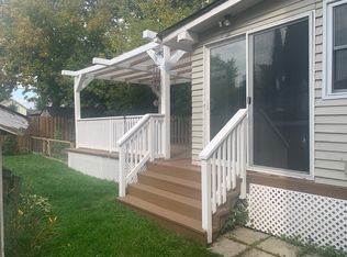 16 Locust St, Welland, ON L3C 4J2