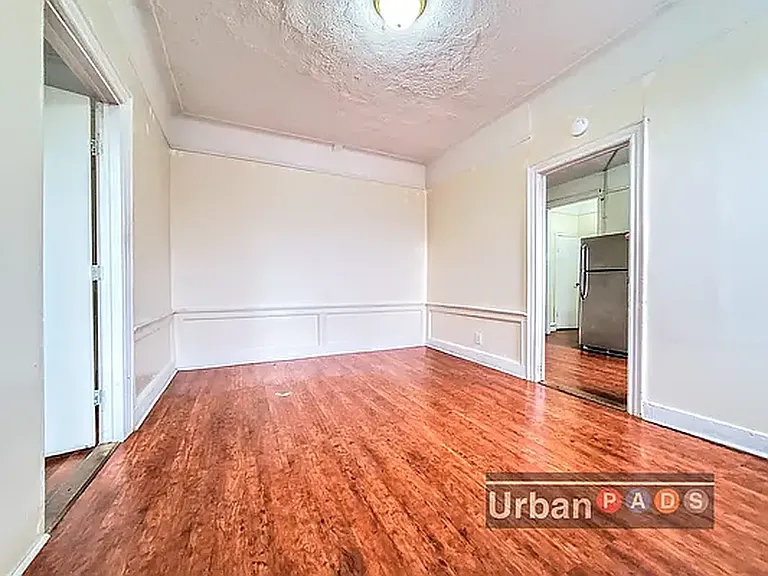 531 Bristol St #6 — Photo 8