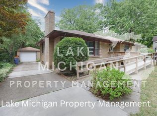 1615 Plymouth Ave SE, Grand Rapids, MI