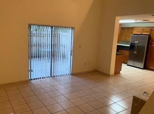 9443 Palm Cir N, Hollywood, FL 33025