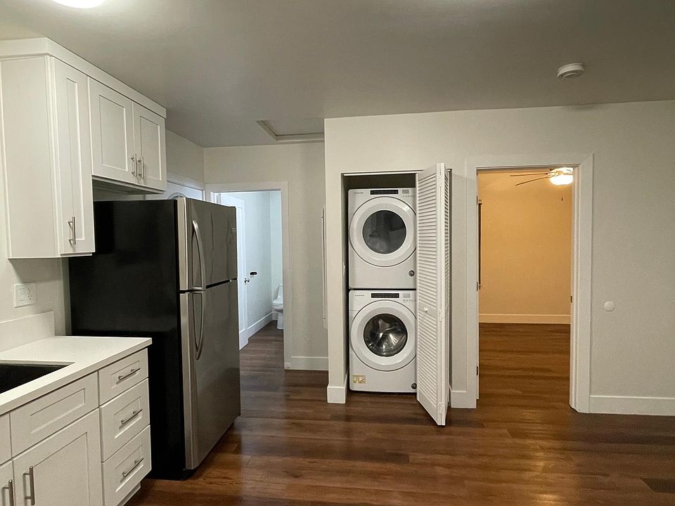 1st image of 23058 Leonora Dr
