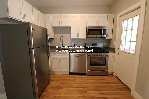 535 E 8th St #3 Photo 1