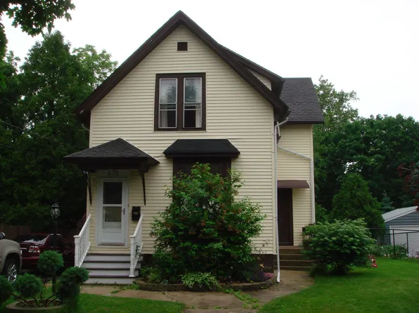 676 Slade Ave, Elgin, IL 60120