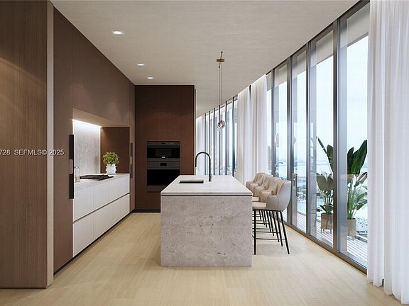 4th image of 300 Biscayne Boulevard Way #4401