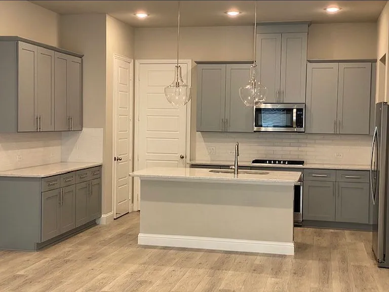 329 Colusa Dr — Photo 6