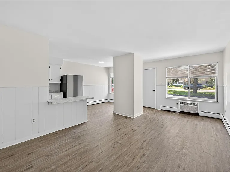151 E McHattie St — Photo 12