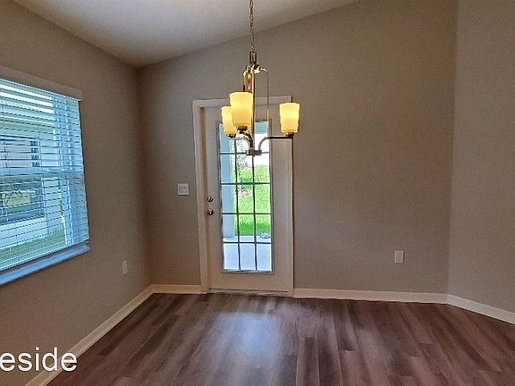 3rd image of 342 Pentas Ln