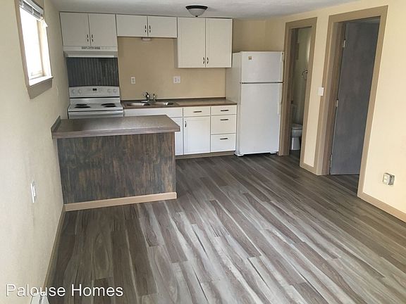 2nd image of 916 W Augusta Ave #8294116