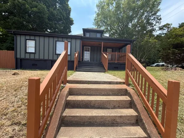 614 Tucker St, Burlington, NC 27215