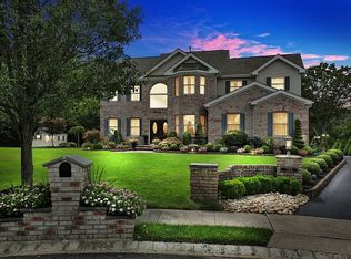 2292 S Tapestry Ct, Toms River, NJ 08755