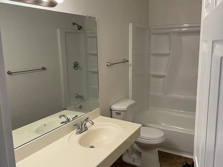 6000 Northland Ave NE — Photo 13