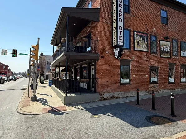 2 S 3rd St #2, Oxford, PA 19363