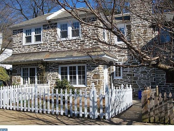 3rd image of 238 W Gorgas Ln