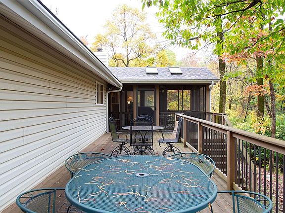 4th image of 3833 Pointe Forest Dr