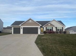 3615 Eagles Ridge Dr, Beloit, WI 53511