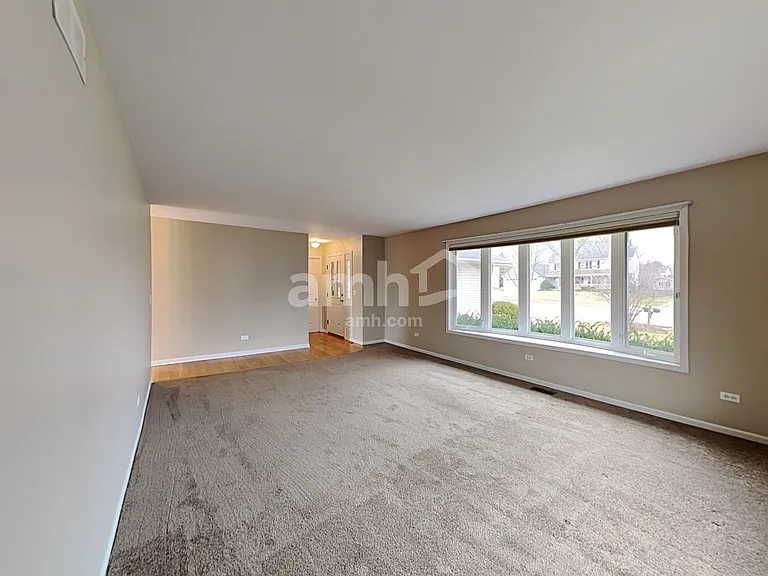 3415 Turnberry Dr — Photo 6