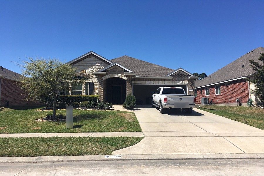 1st image of 16618 River Wood Ct