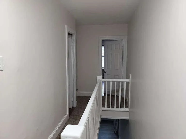 547 Centre St — Photo 10