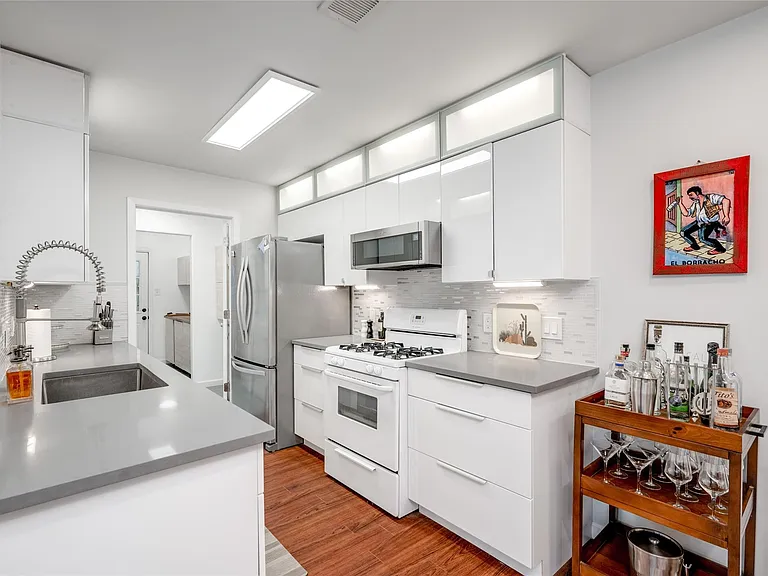 2412 Thornton Rd #B — Photo 14
