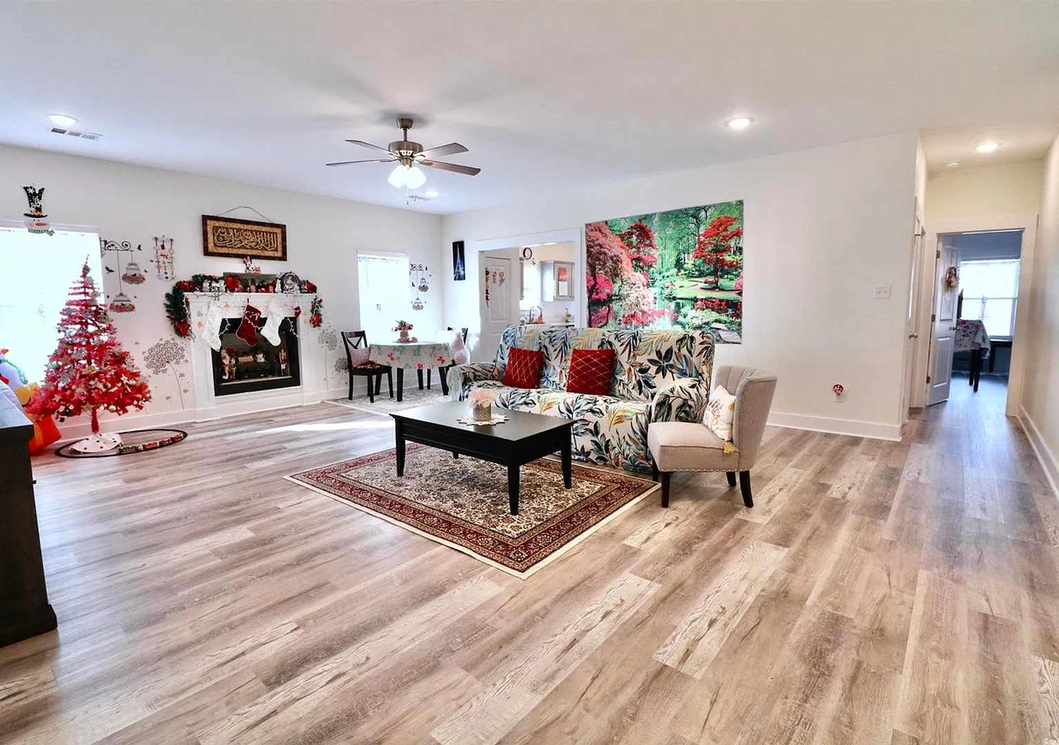 3 Bed / 2 Bath in Vailley View Available NOW! — Photo 2
