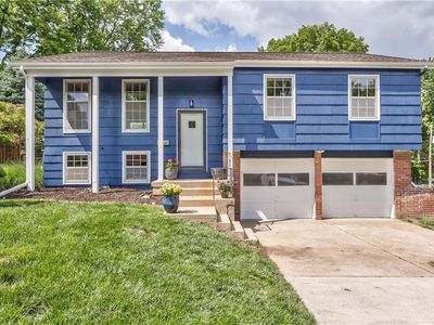 9724 W 91st St, Overland Park, KS, 66212