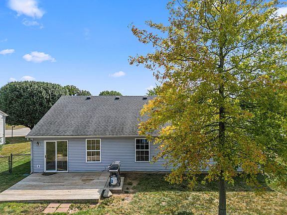5th image of 34 Morse Cir