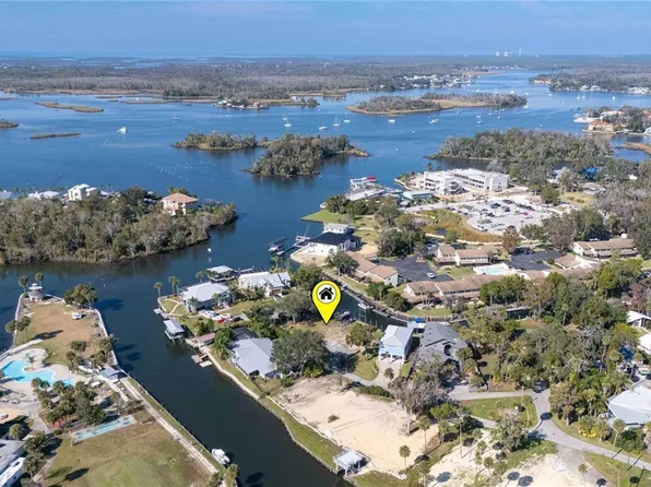 1924 SE 3rd Ct, Crystal River, FL 34429