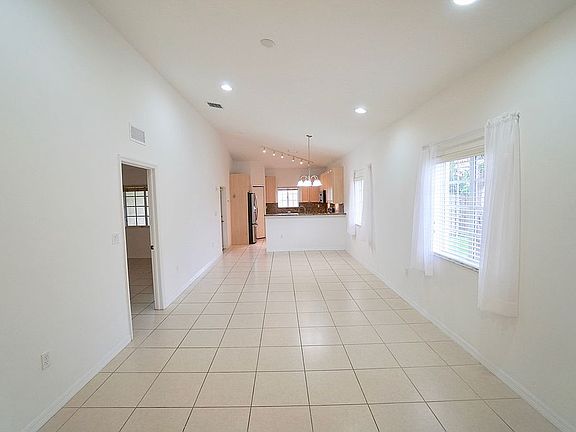 2nd image of 3353 NE 11th Dr