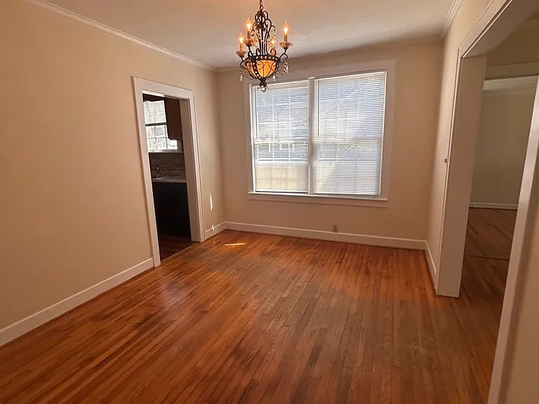 1220 Pickens St — Photo 9