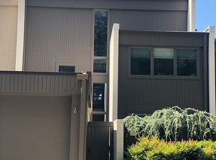 1686 Moorings Dr, Reston, VA 20190