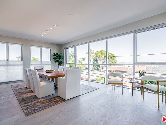4th image of 2391 Roscomare Rd #201