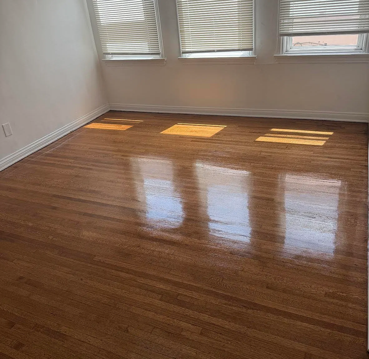 4306 8th Ave — Photo 2